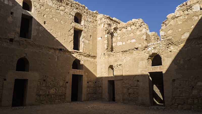311 - Jordania - castillo de Qasr Al-Harrana- interior